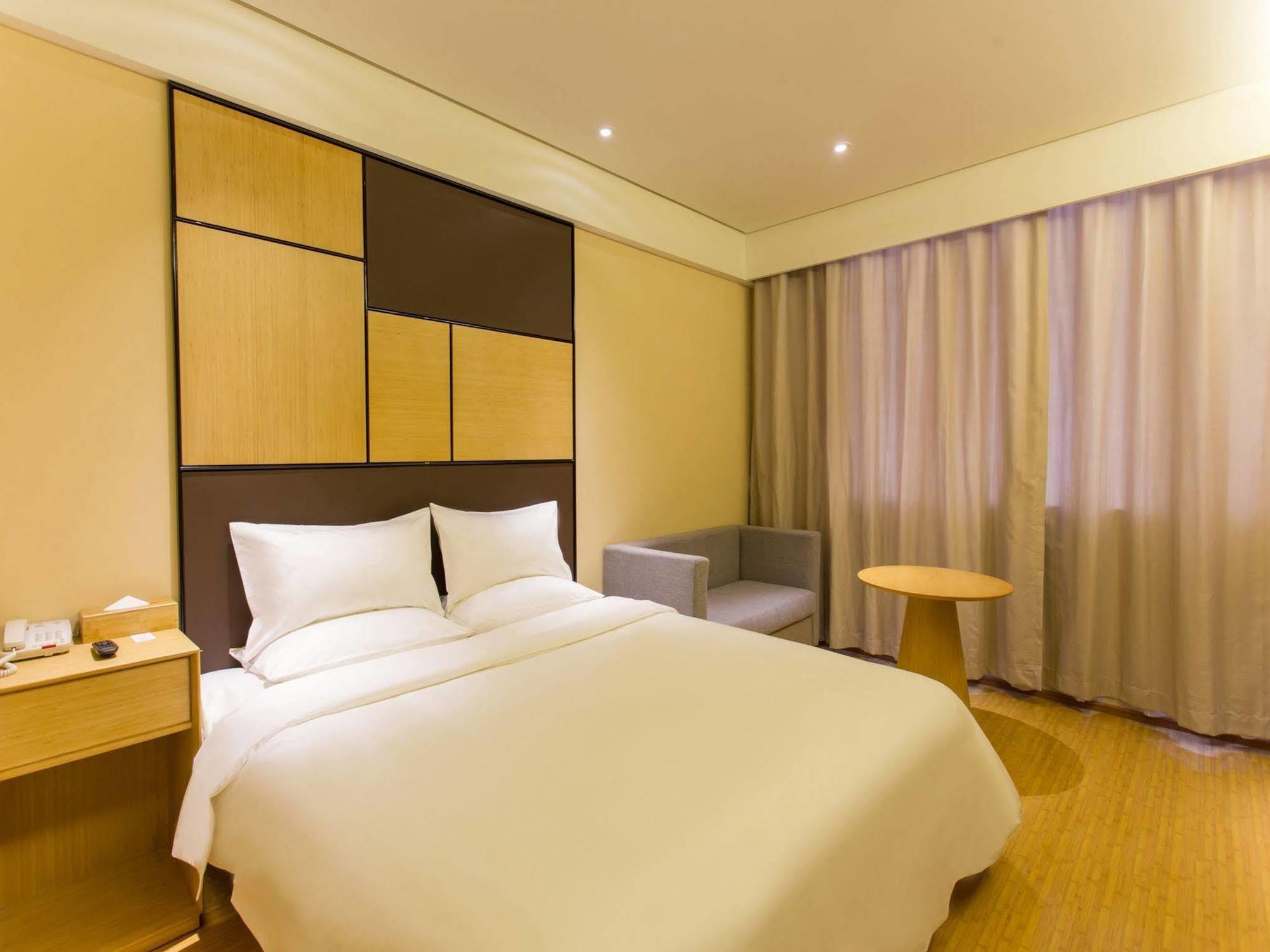 Ji Hotel Shanghai Oriental Pearl Tower Kültér fotó